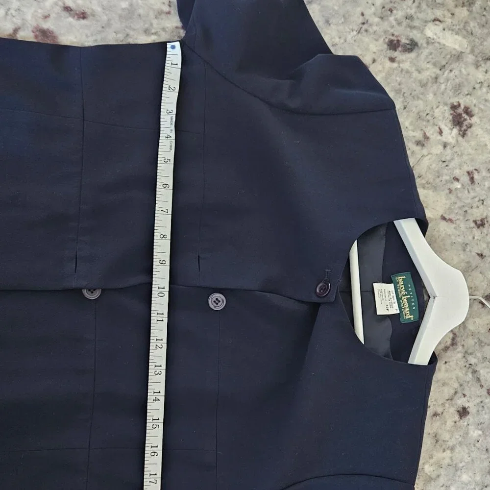 Harve Bernard Collection, Classic Navy Blue Collarless Blazer size 12P